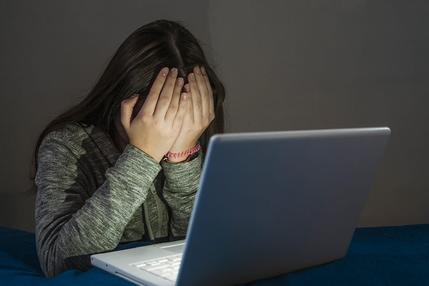 quase-metade-dos-jovens-sofre-bullying-no-trabalho-mostra-pesquisa